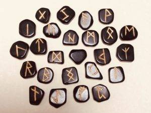 Obsidian runestones