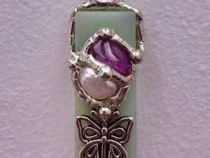 Faith gemstone blade pendant