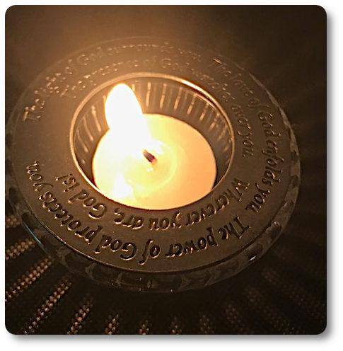 Mountain Valley Unity Candle Ring with candle burning